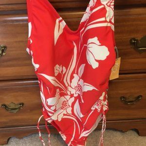 Ladies One Piece Swim Suit Size 14W    NWT